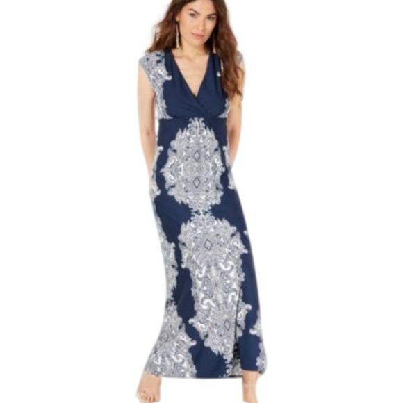 Printed Maxi Dress - Picture 5 of 6